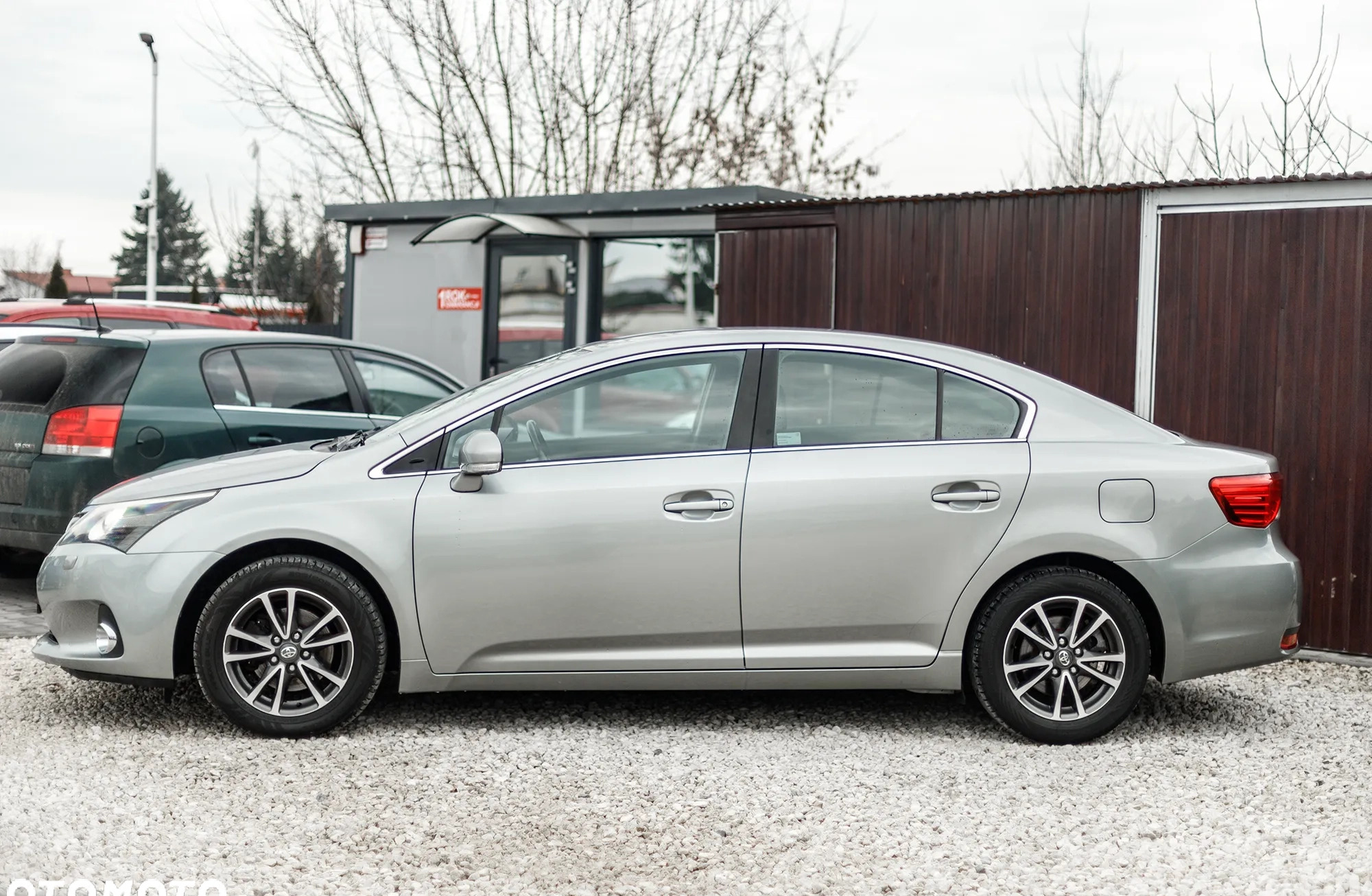 Toyota Avensis cena 50900 przebieg: 194000, rok produkcji 2013 z Radzyń Chełmiński małe 407